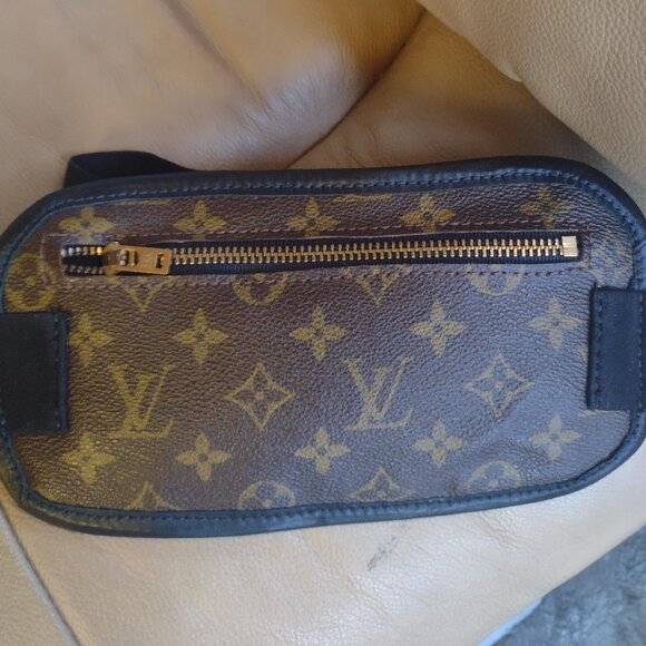 💯% authentic Louis Vuitton Canvas Vintage Boho Bum bag/Waist pack - Picture 6 of 8